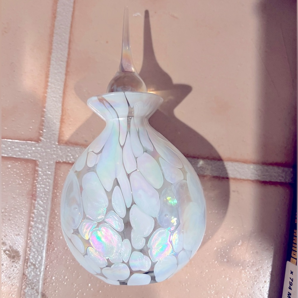 Vintage Russ Berrie Company Iridescent Blown Glass Perfume Bottle Mottled Vanity - Picture 2 of 12